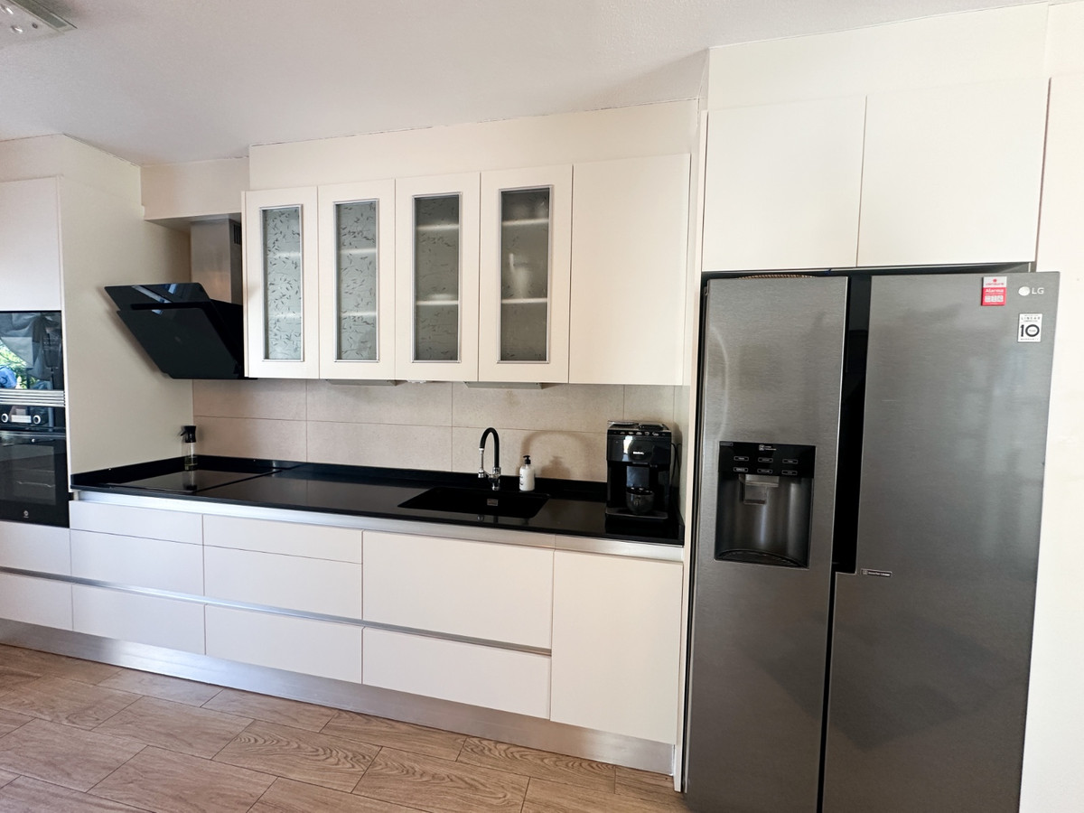 For sale - 2 Bedroom 2 Bathroom House - Townhouse in Torrevieja - Torrevieja Centro  - Alicante