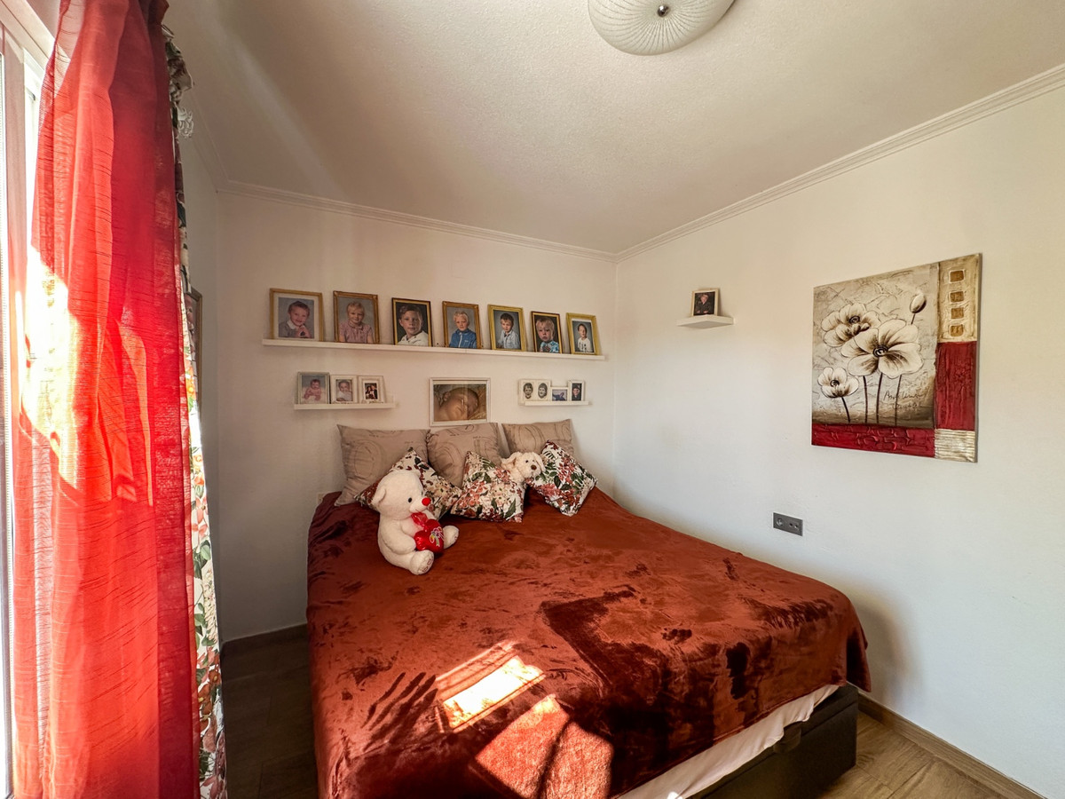 For sale - 2 Bedroom 2 Bathroom House - Townhouse in Torrevieja - Torrevieja Centro  - Alicante