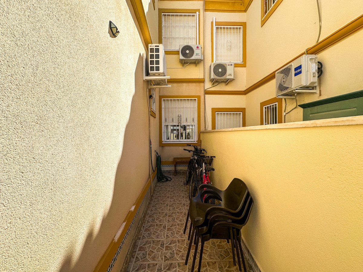 For sale - 2 Bedroom 1 Bathroom Apartment - Ground Floor Apartment in Orihuela - Orihuela Centro  - Alicante