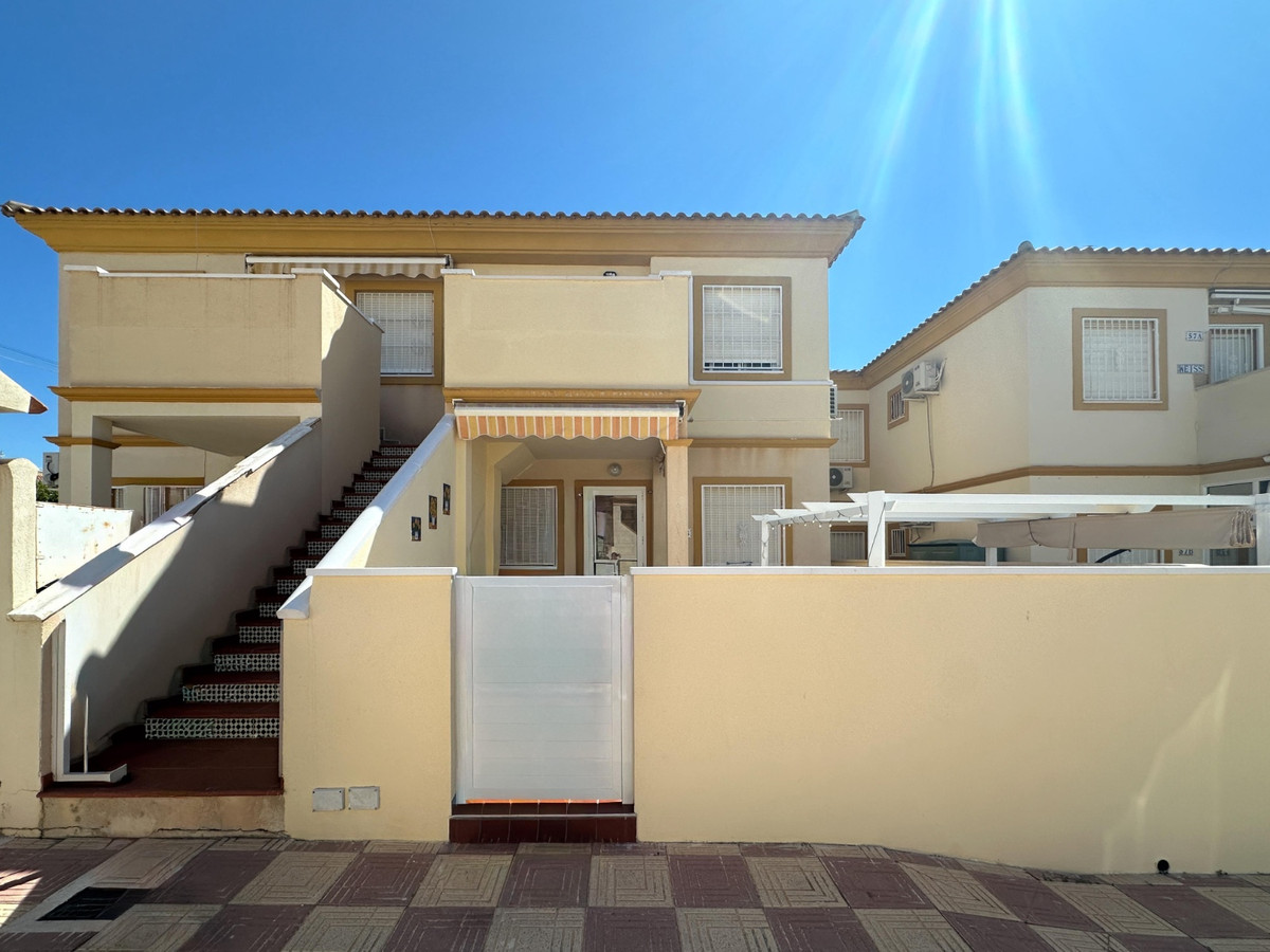 For sale - 2 Bedroom 1 Bathroom Apartment - Ground Floor Apartment in Orihuela - Orihuela Centro  - Alicante