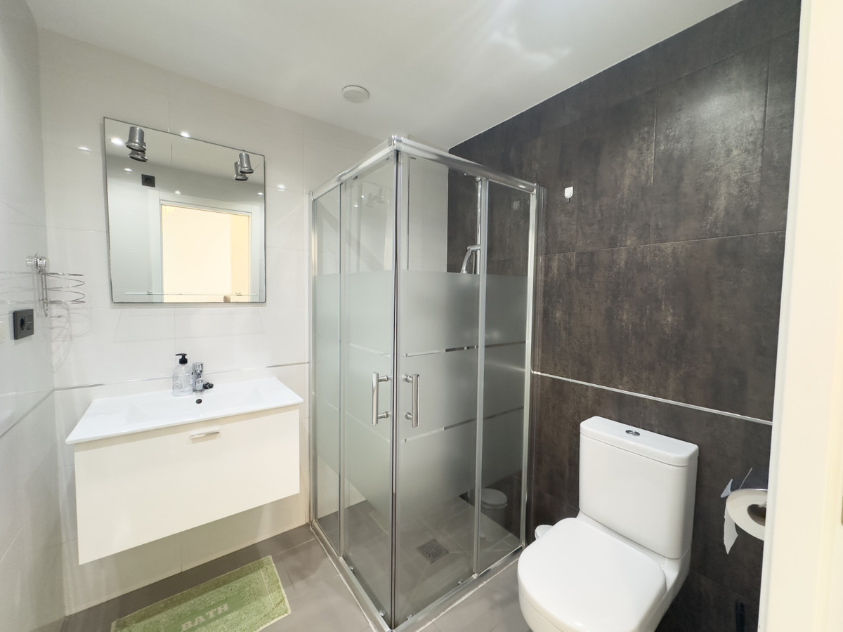 For sale - 2 Bedroom 2 Bathroom Penthouse in La Zenia  - La Zenia  - Alicante