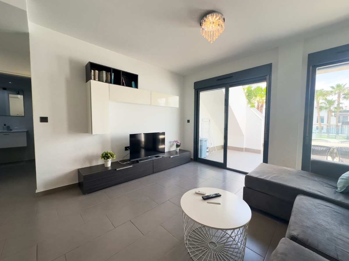 For sale - 2 Bedroom 2 Bathroom Penthouse in La Zenia - La Zenia  - Alicante