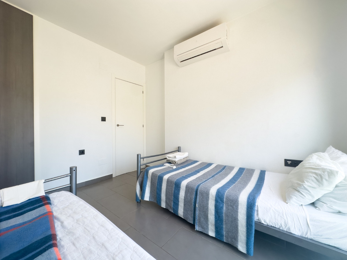 For sale - 2 Bedroom 2 Bathroom Penthouse in La Zenia - La Zenia  - Alicante