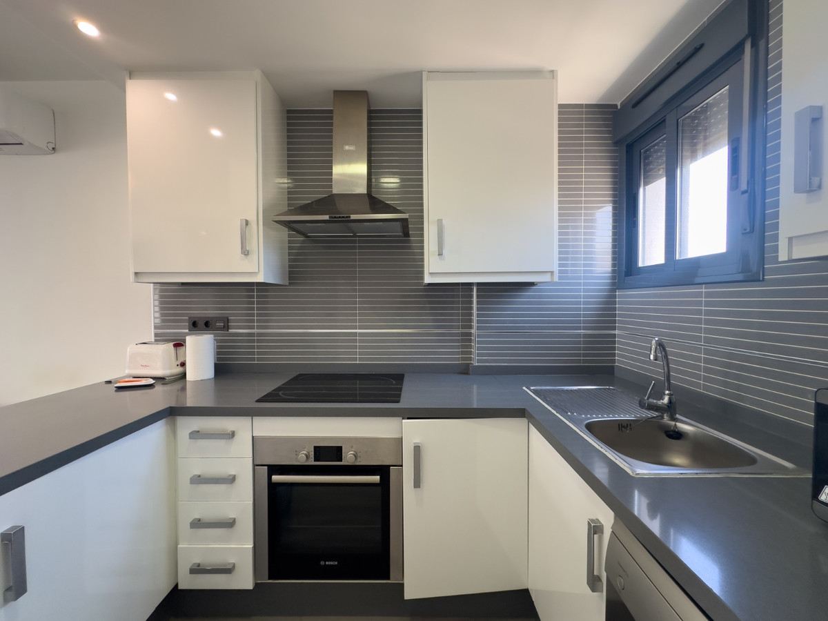 For sale - 2 Bedroom 2 Bathroom Penthouse in La Zenia  - La Zenia  - Alicante