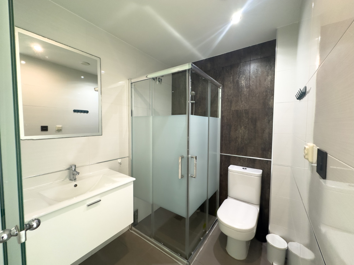 For sale - 2 Bedroom 2 Bathroom Penthouse in La Zenia - La Zenia  - Alicante