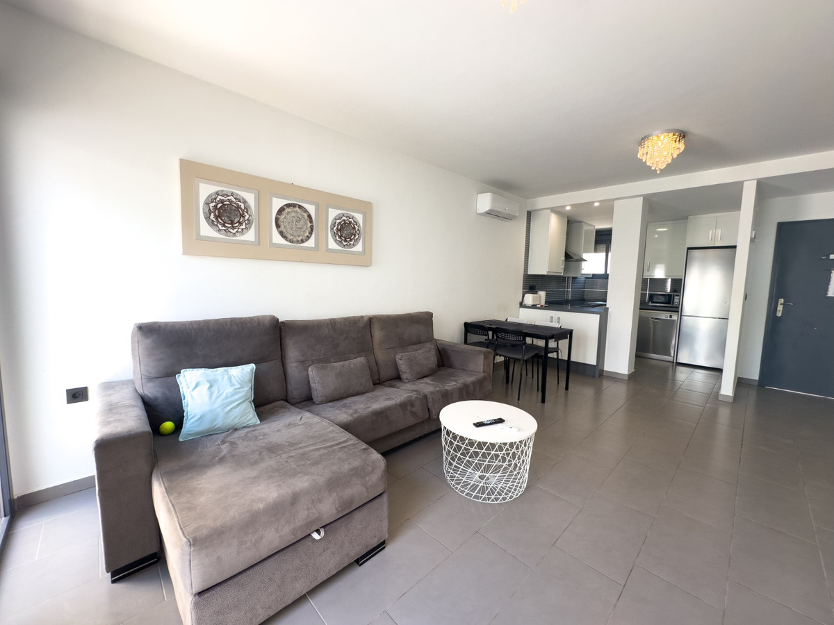 For sale - 2 Bedroom 2 Bathroom Penthouse in La Zenia  - La Zenia  - Alicante