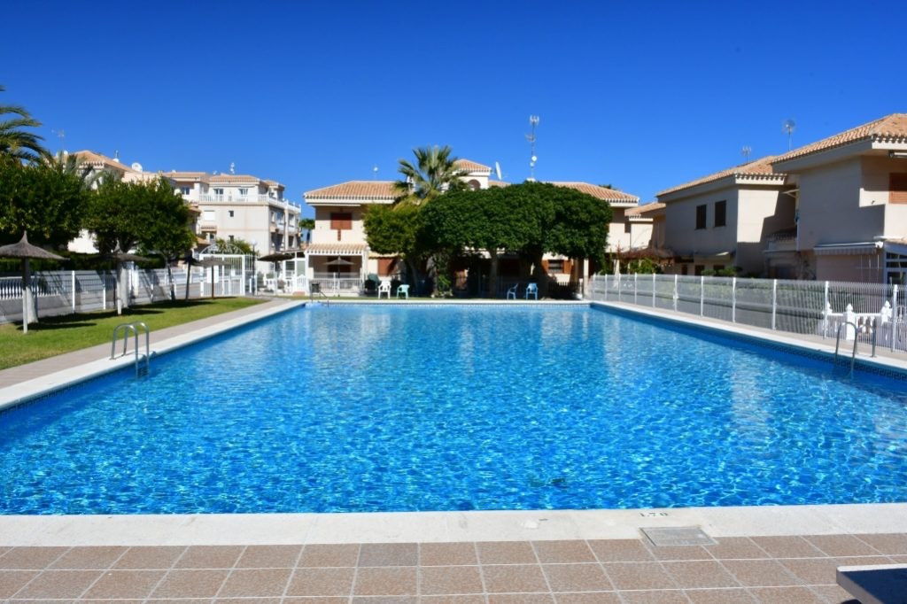 For sale - 2 Bedroom 1 Bathroom Apartment - Ground Floor Apartment in Orihuela - Playa Flamenca  - Alicante