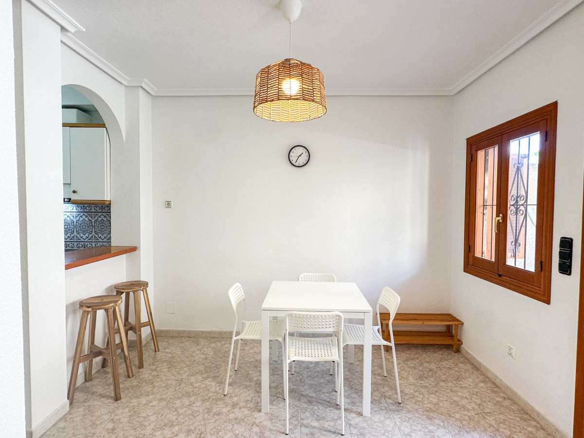 For sale - 2 Bedroom 1 Bathroom Apartment - Ground Floor Apartment in Orihuela - Playa Flamenca  - Alicante