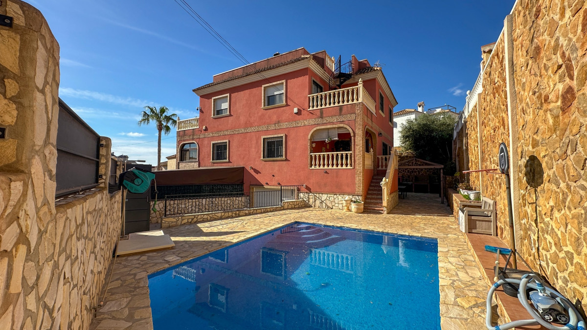 For sale - 3 Bedroom 4 Bathroom House - Townhouse in San Miguel de Salinas - San Miguel de Salinas Centro  - Alicante