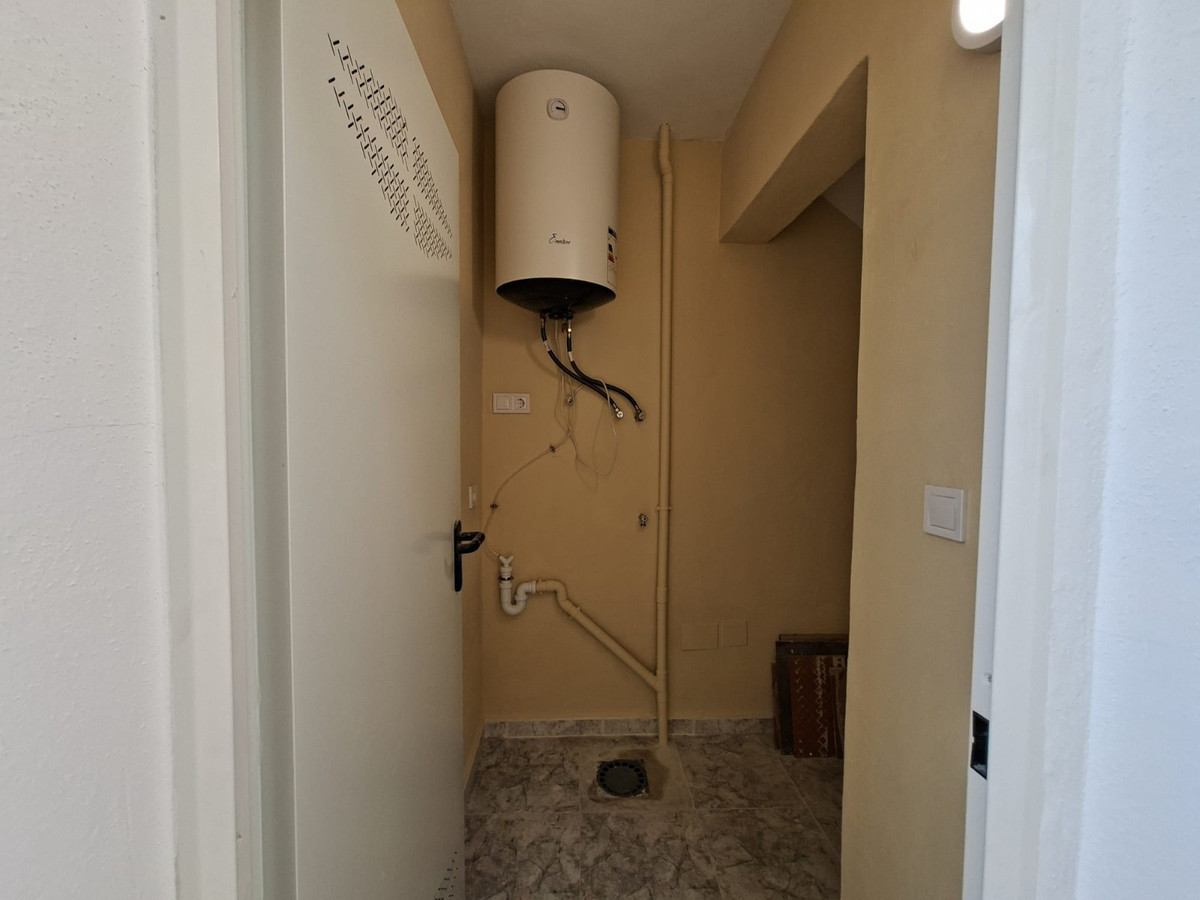For sale - 2 Bedroom 1 Bathroom  - Top Floor Apartment in Playa Flamenca  - Playa Flamenca  - Alicante