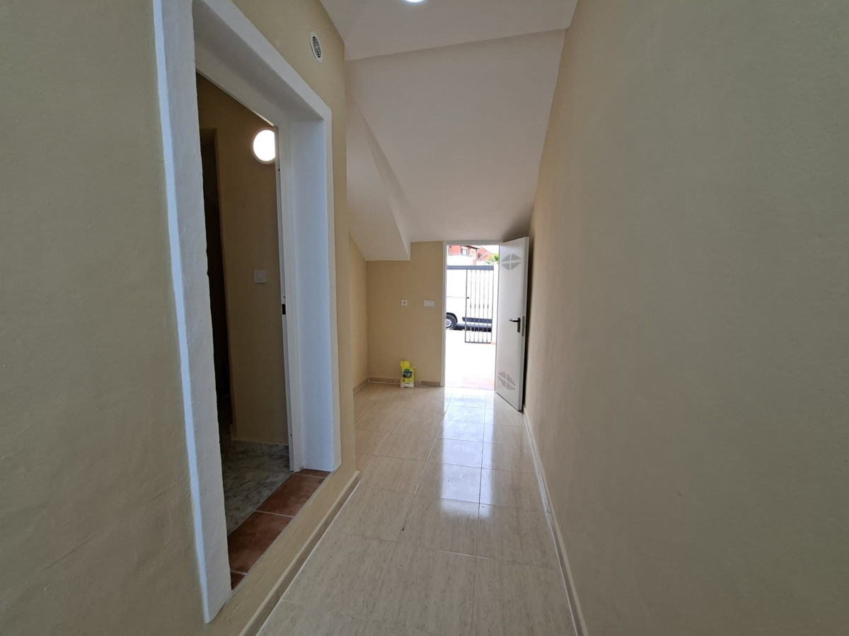 For sale - 2 Bedroom 1 Bathroom  - Top Floor Apartment in Playa Flamenca  - Playa Flamenca  - Alicante