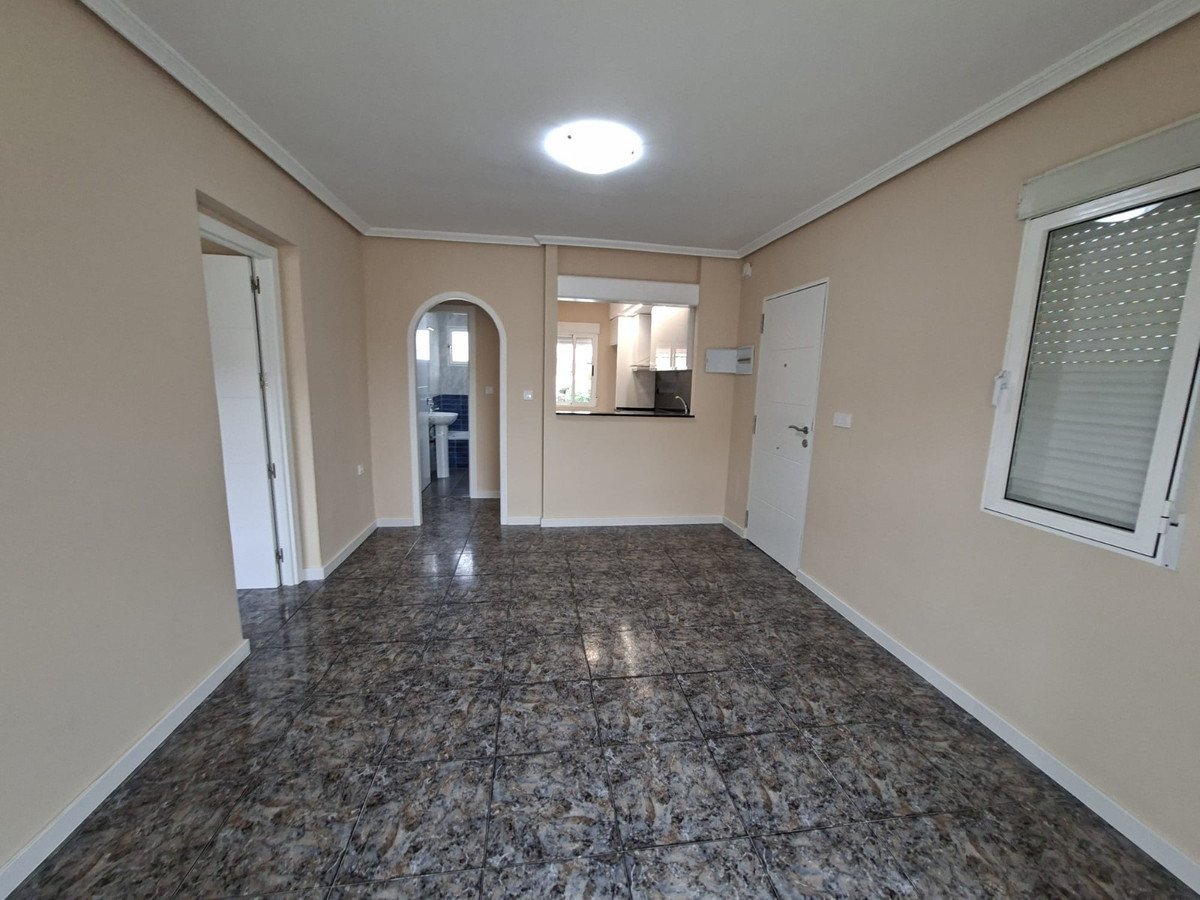 For sale - 2 Bedroom 1 Bathroom  - Top Floor Apartment in Playa Flamenca  - Playa Flamenca  - Alicante