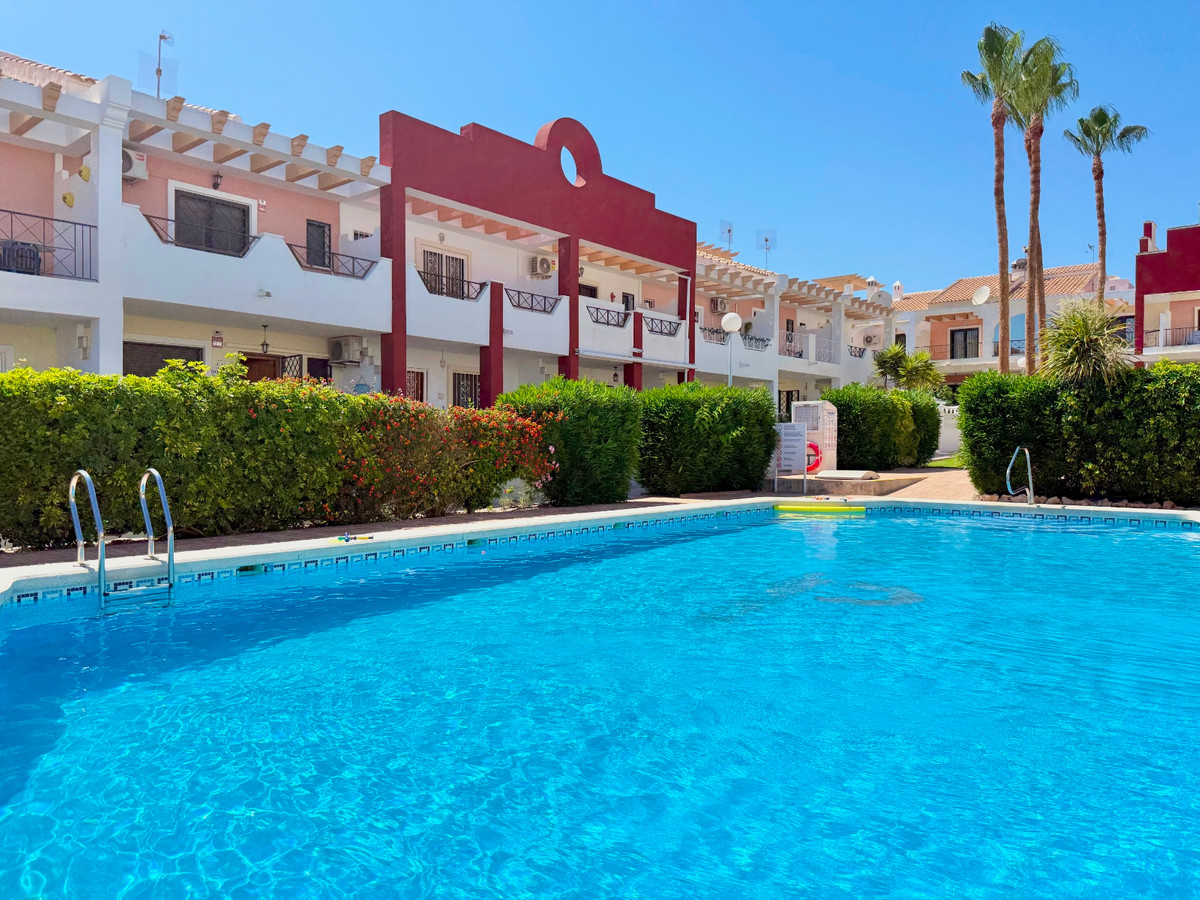 For sale - 3 Bedroom 2 Bathroom Townhouse in Ciudad Quesada  - Ciudad Quesada  - Alicante