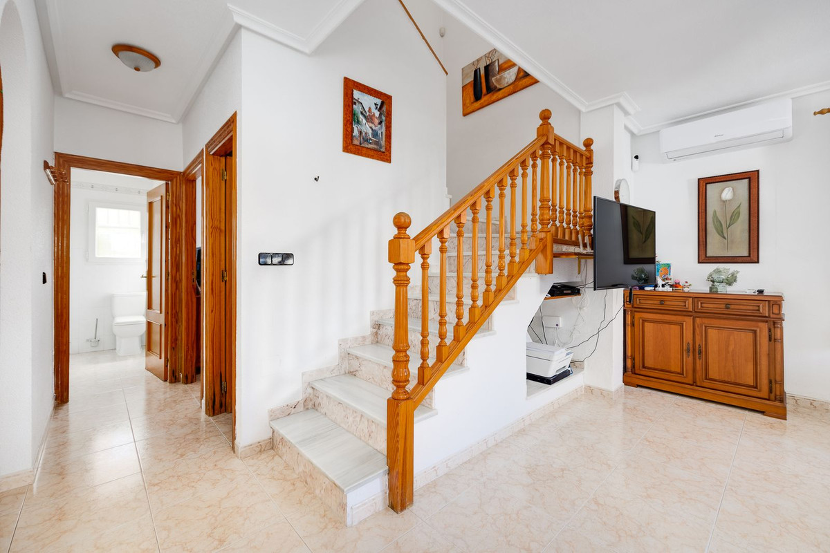 For sale - 3 Bedroom 2 Bathroom Detached Villa in Playa Flamenca - Orihuela Costa  - Alicante
