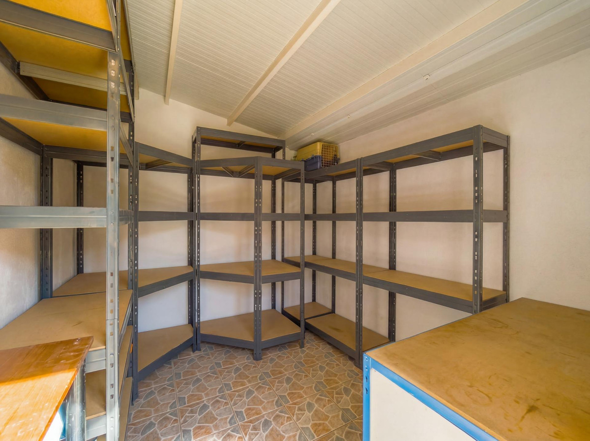 For sale - 3 Bedroom 2 Bathroom House - Townhouse in Torrevieja - Torrevieja Centro  - Alicante