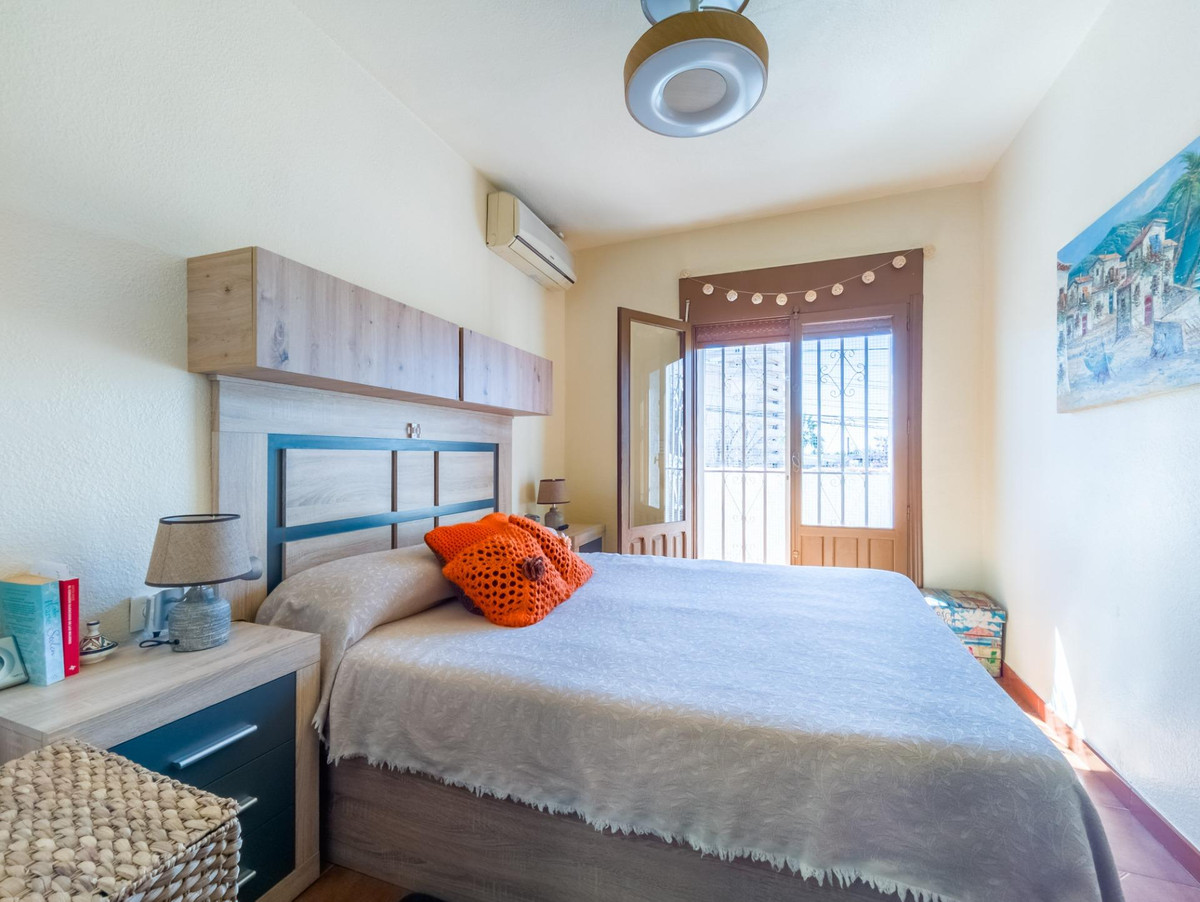 For sale - 3 Bedroom 2 Bathroom House - Townhouse in Torrevieja - Torrevieja Centro  - Alicante