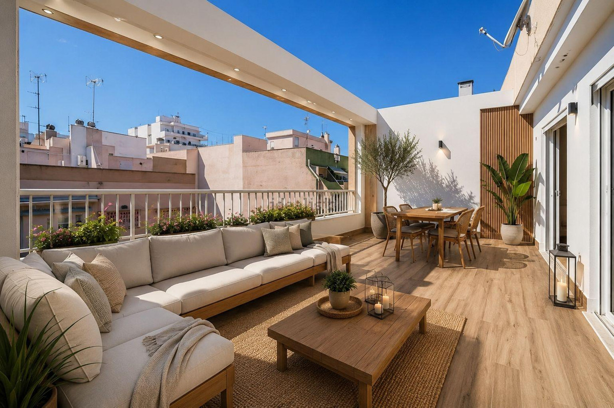 For sale - 3 Bedroom 2 Bathroom Apartment - Middle Floor Apartment in Torrevieja - Playa Del Cura  - Alicante