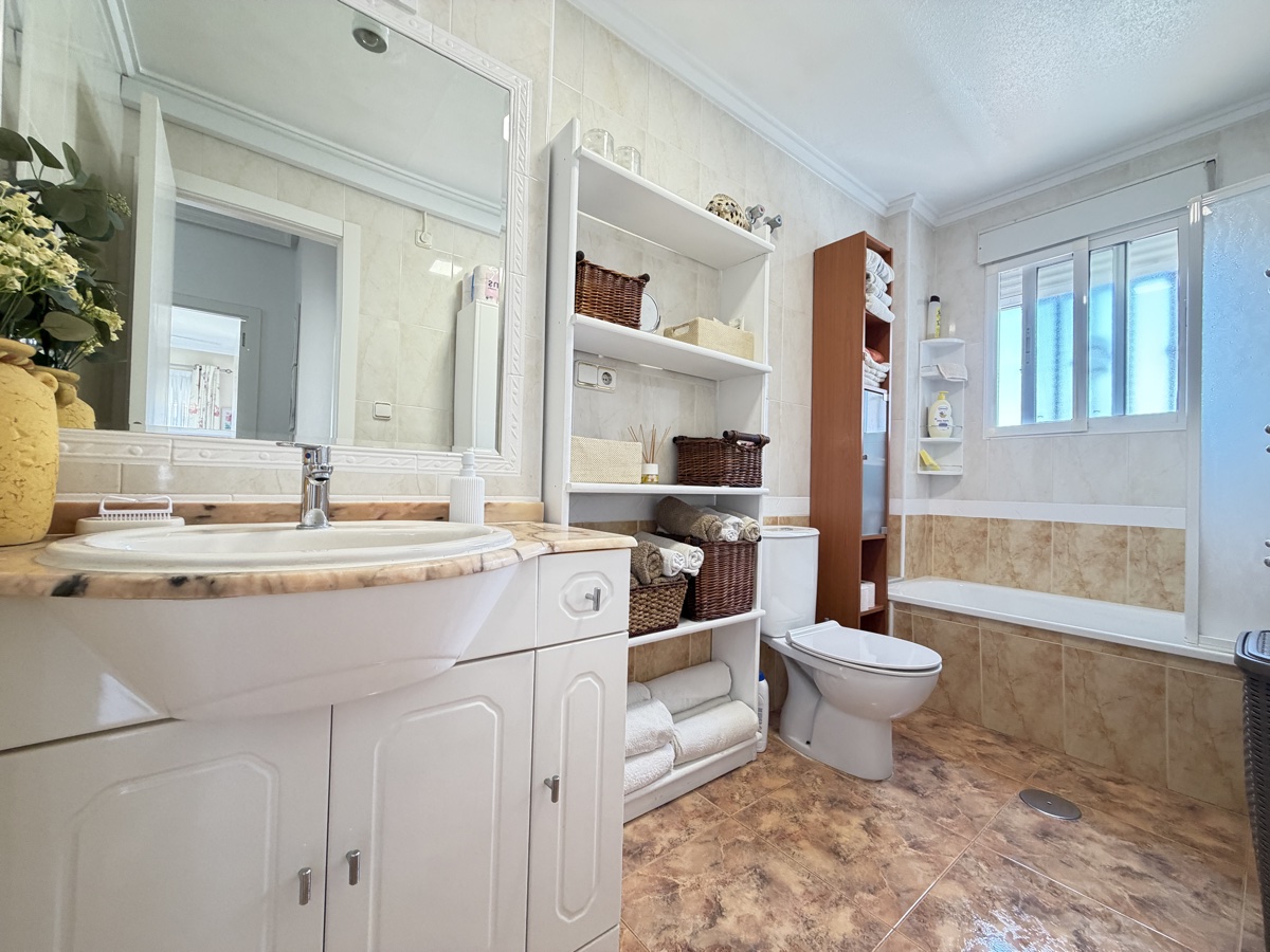 For sale - 2 Bedroom 2 Bathroom Quad in La Zenia - , La Zenia, Alicante, Spain - Alicante