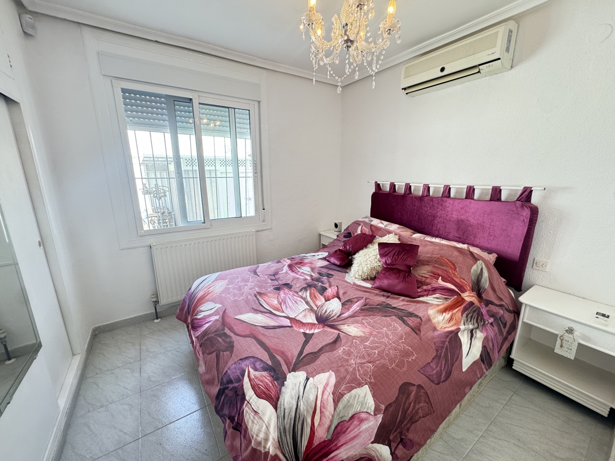 For sale - 2 Bedroom 2 Bathroom Villa in Eagles Nest - , Eagles Nest, Alicante, Spain - Alicante