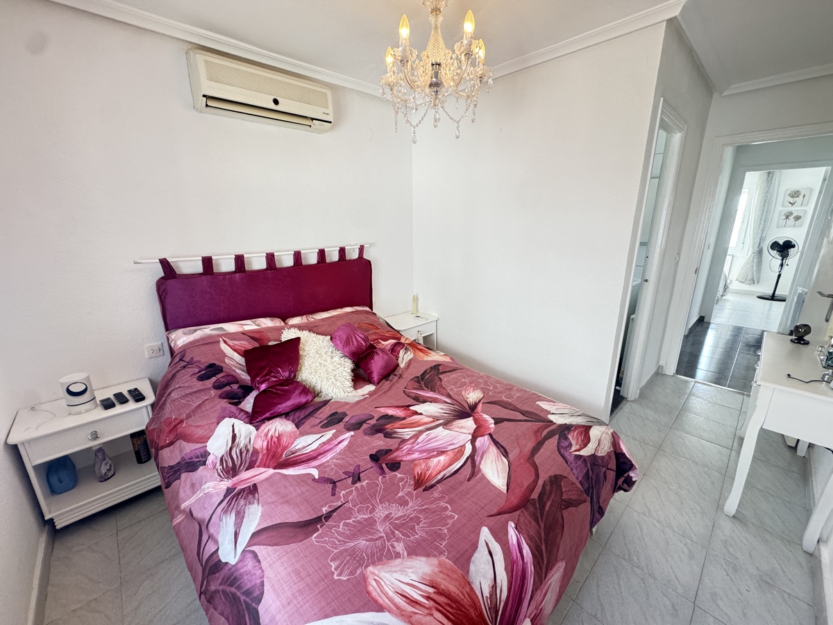 For sale - 2 Bedroom 2 Bathroom Villa in Eagles Nest - , Eagles Nest, Alicante, Spain - Alicante