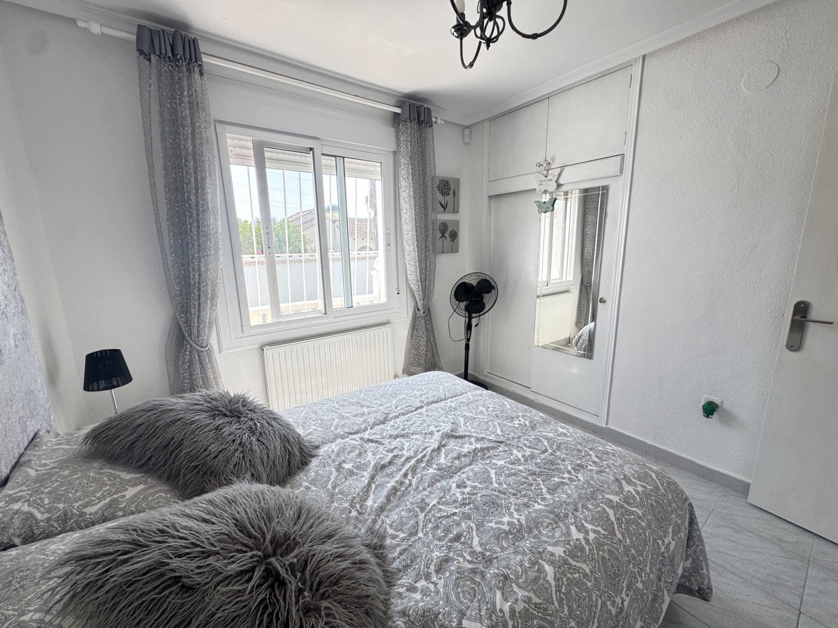 For sale - 2 Bedroom 2 Bathroom Villa in Eagles Nest - , Eagles Nest, Alicante, Spain - Alicante