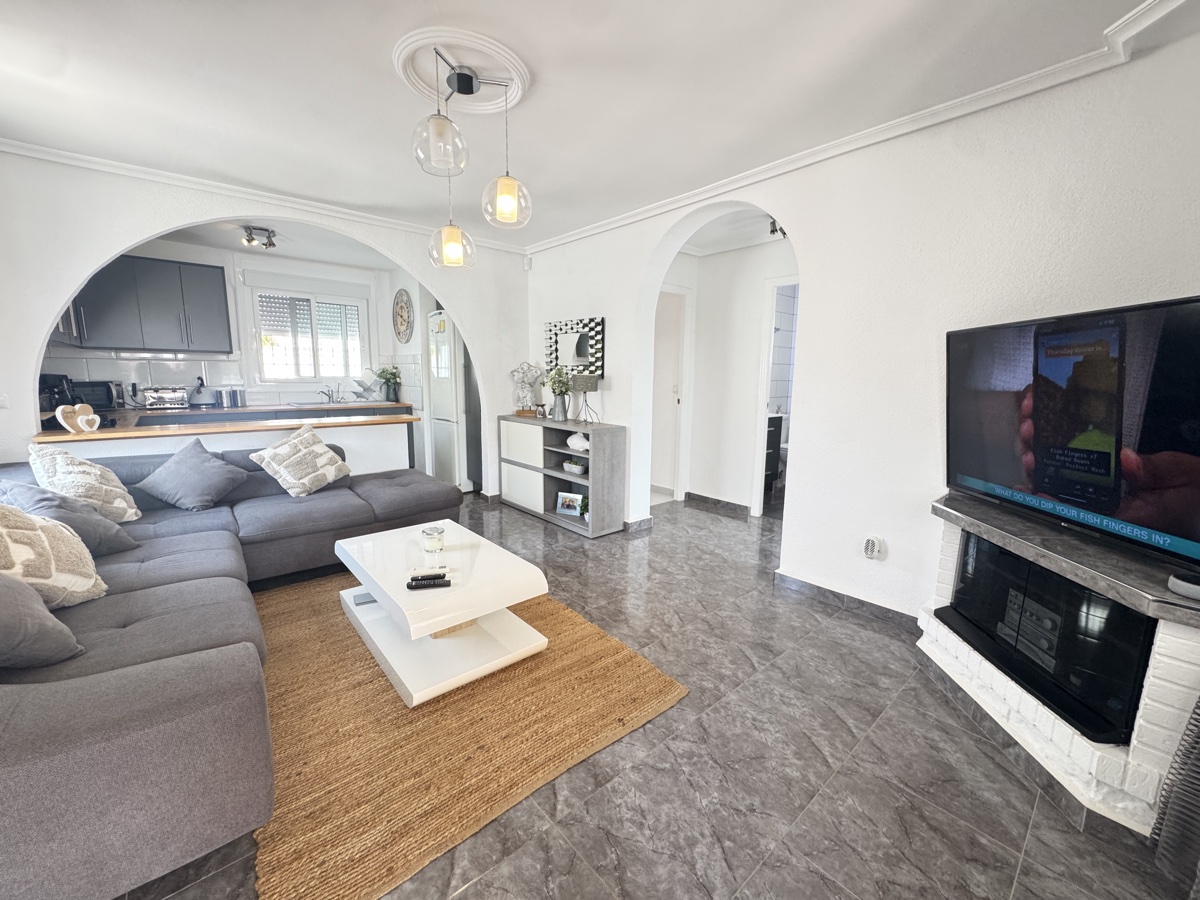 For sale - 2 Bedroom 2 Bathroom Villa in Eagles Nest - , Eagles Nest, Alicante, Spain - Alicante