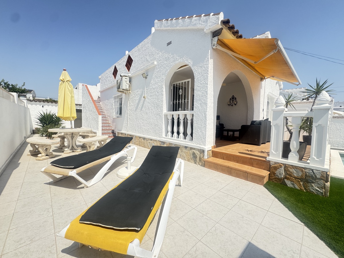 For sale - 2 Bedroom 2 Bathroom Villa in Eagles Nest - , Eagles Nest, Alicante, Spain - Alicante