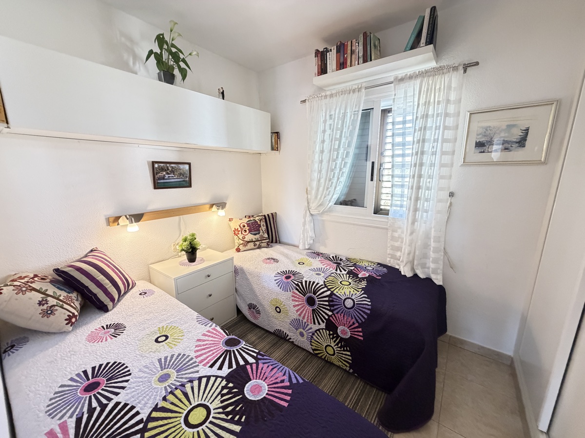 For sale - 2 Bedroom 1 Bathroom Top Floor Apartment in Cabo Roig - , Cabo Roig, Alicante, Spain - Alicante