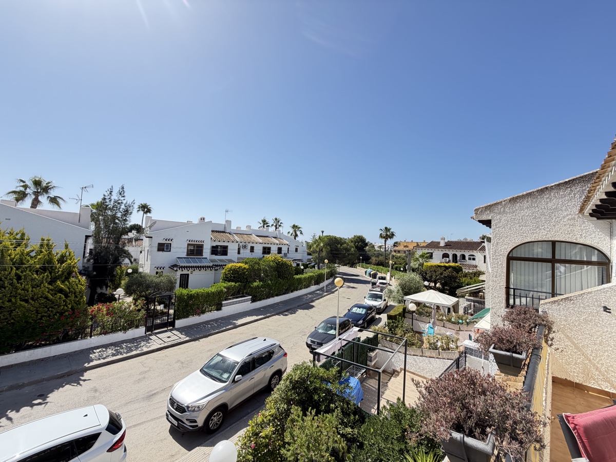 For sale - 2 Bedroom 1 Bathroom Top Floor Apartment in Cabo Roig - , Cabo Roig, Alicante, Spain - Alicante