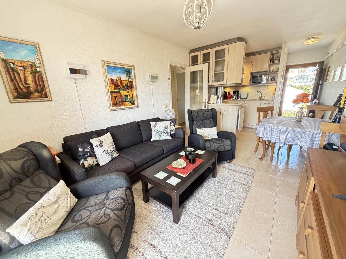 For sale - 2 Bedroom 1 Bathroom Top Floor Apartment in Cabo Roig - , Cabo Roig, Alicante, Spain - Alicante
