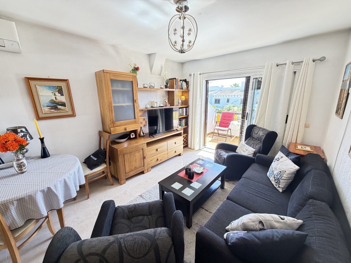 For sale - 2 Bedroom 1 Bathroom Top Floor Apartment in Cabo Roig - , Cabo Roig, Alicante, Spain - Alicante