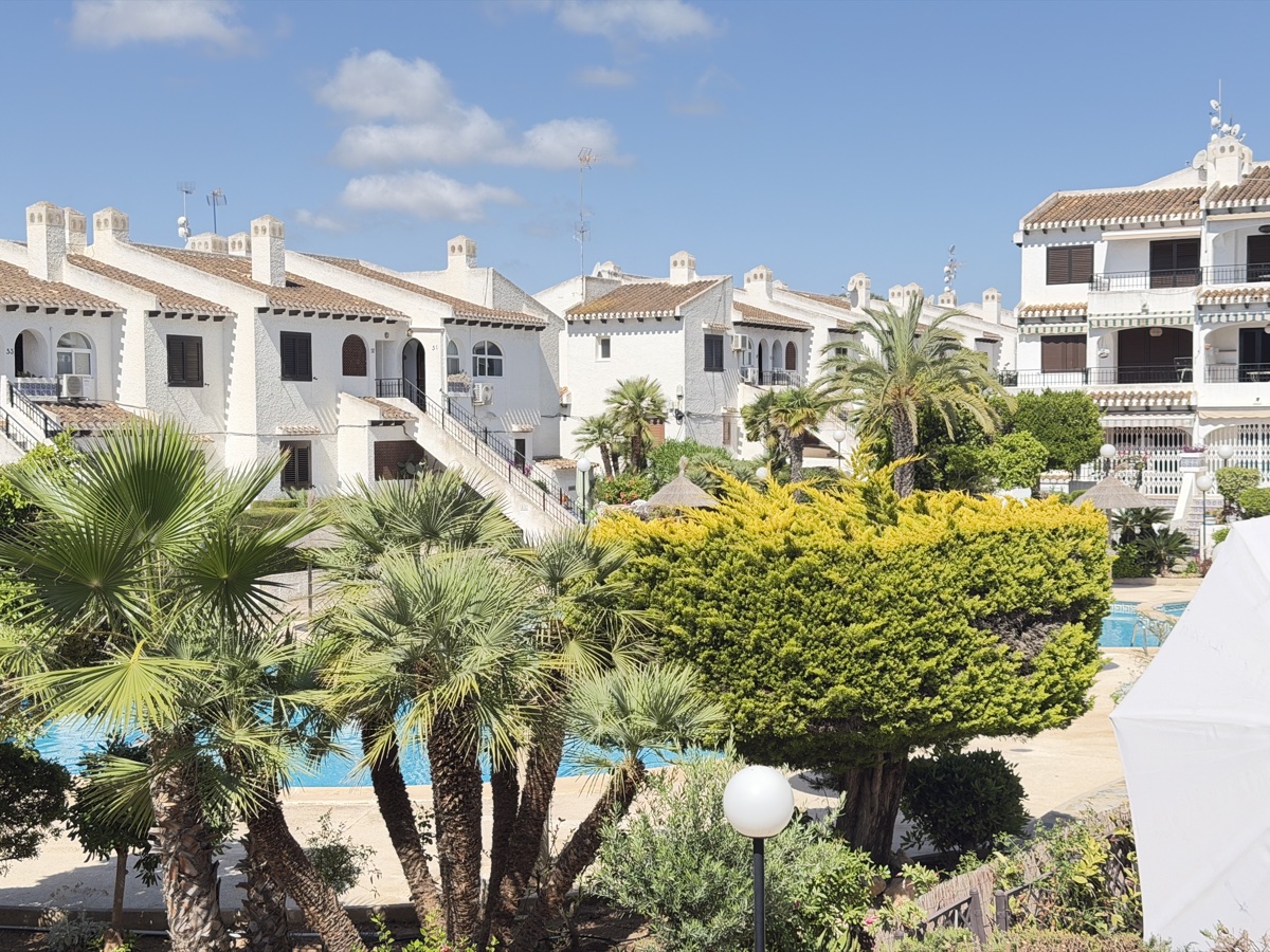 For sale - 2 Bedroom 1 Bathroom Top Floor Apartment in Cabo Roig - , Cabo Roig, Alicante, Spain - Alicante