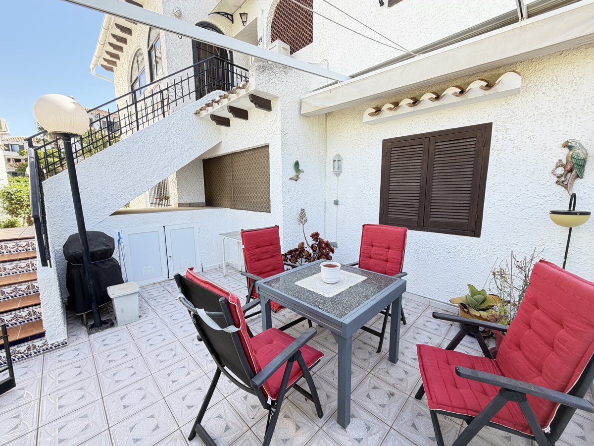 For sale - 2 Bedroom 1 Bathroom Top Floor Apartment in Cabo Roig - , Cabo Roig, Alicante, Spain - Alicante