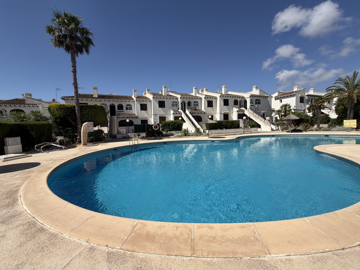 For sale - 2 Bedroom 1 Bathroom Top Floor Apartment in Cabo Roig - , Cabo Roig, Alicante, Spain - Alicante
