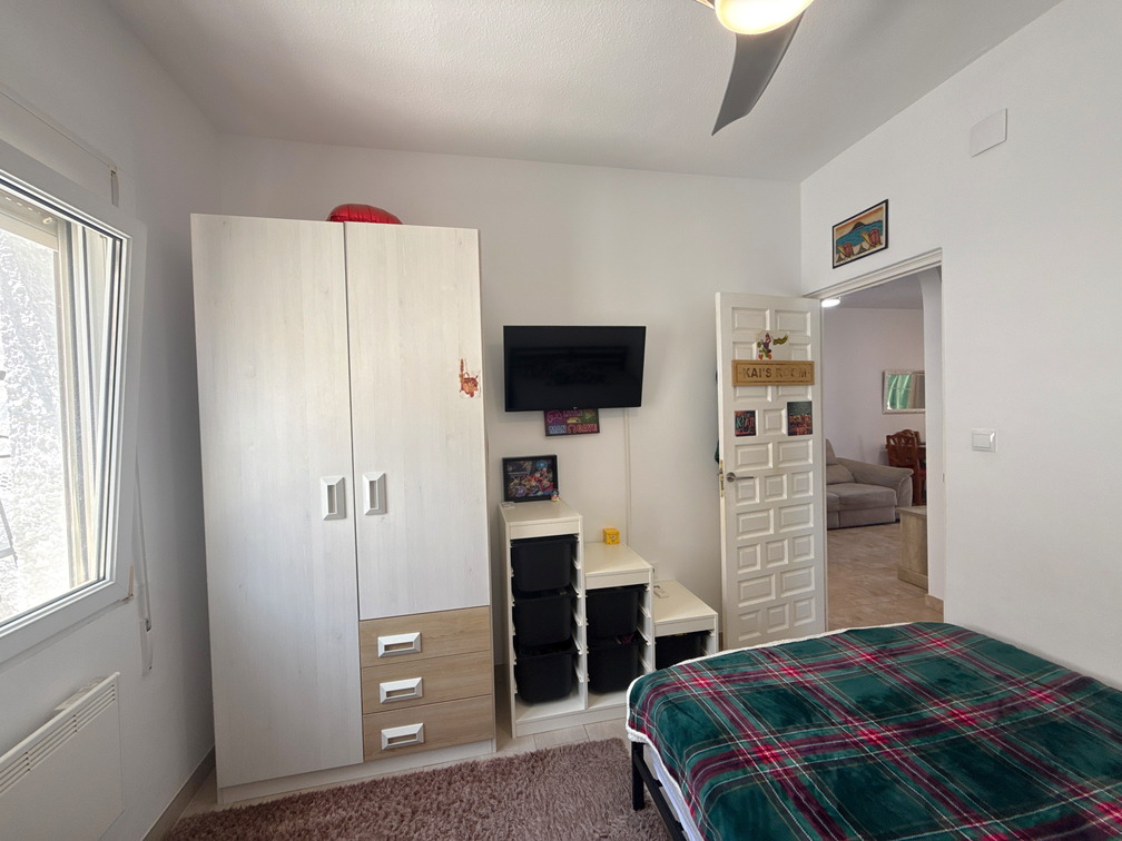 For sale - 2 Bedroom 1 Bathroom Bungalow in Villamartin -  - Alicante