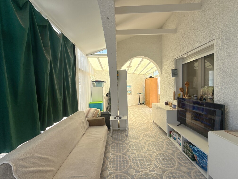 For sale - 2 Bedroom 1 Bathroom Bungalow in Villamartin -  - Alicante