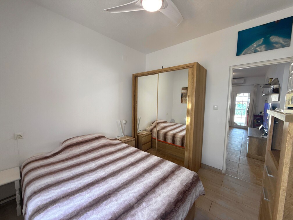 For sale - 2 Bedroom 1 Bathroom Bungalow in Villamartin -  - Alicante
