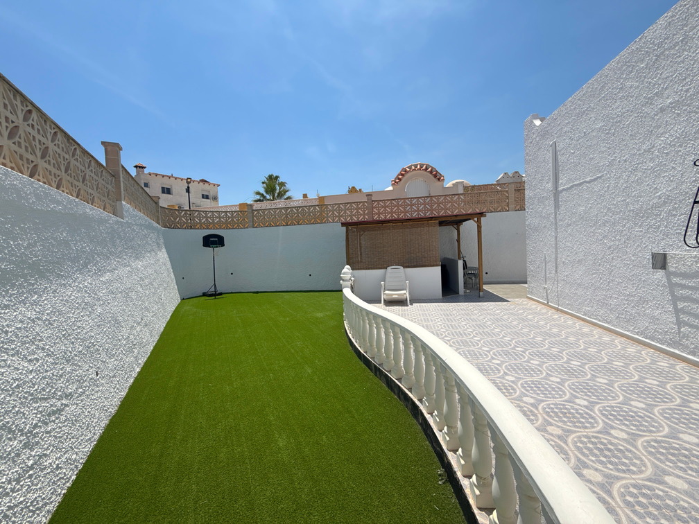 For sale - 2 Bedroom 1 Bathroom Bungalow in Villamartin -  - Alicante