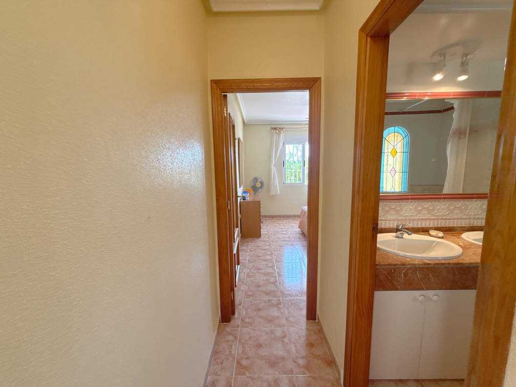 For sale - 3 Bedroom 2 Bathroom Villa in Cabo Roig -  - Alicante