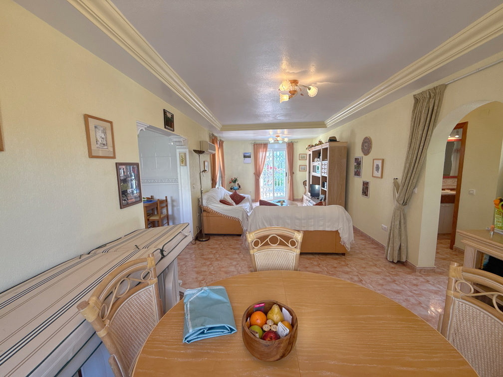 For sale - 3 Bedroom 2 Bathroom Villa in Cabo Roig -  - Alicante