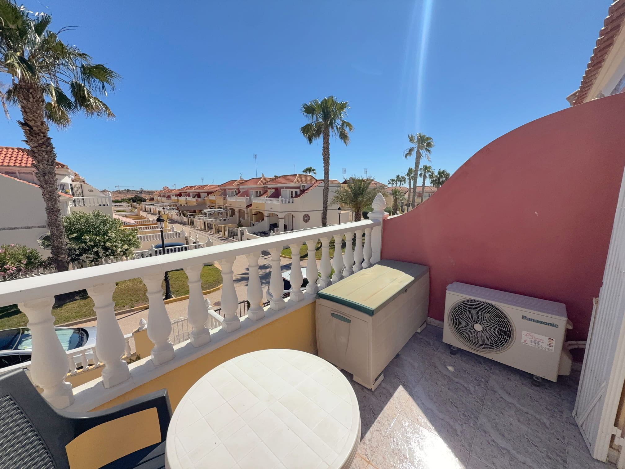 For sale - 2 Bedroom 2 Bathroom Semi Detached House in Cabo Roig -  - Alicante
