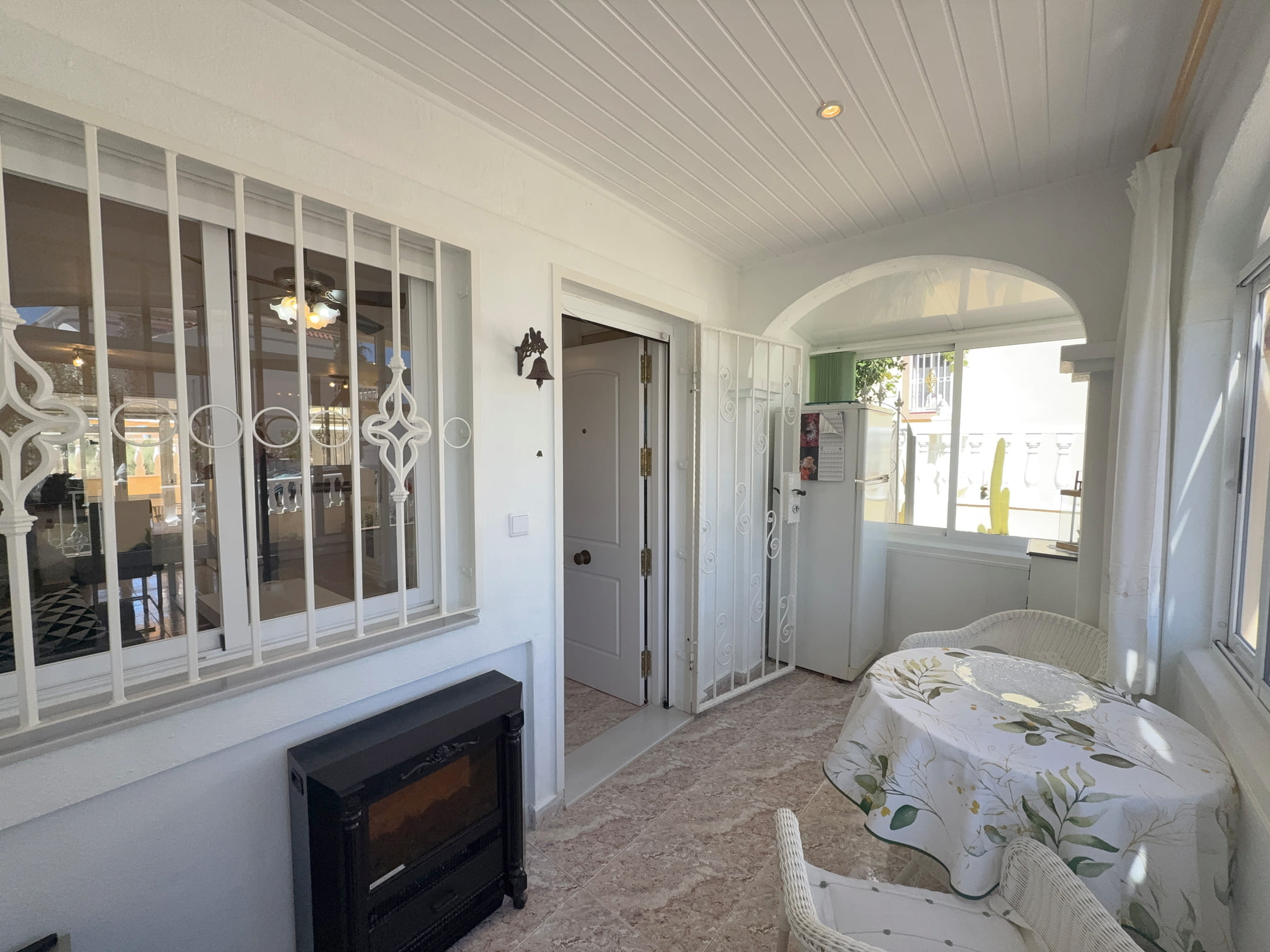 For sale - 2 Bedroom 2 Bathroom Semi Detached House in Cabo Roig -  - Alicante