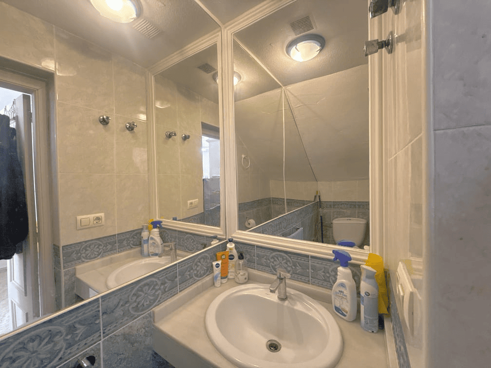 For sale - 3 Bedroom 2 Bathroom Townhouse in Cabo Roig -  - Alicante