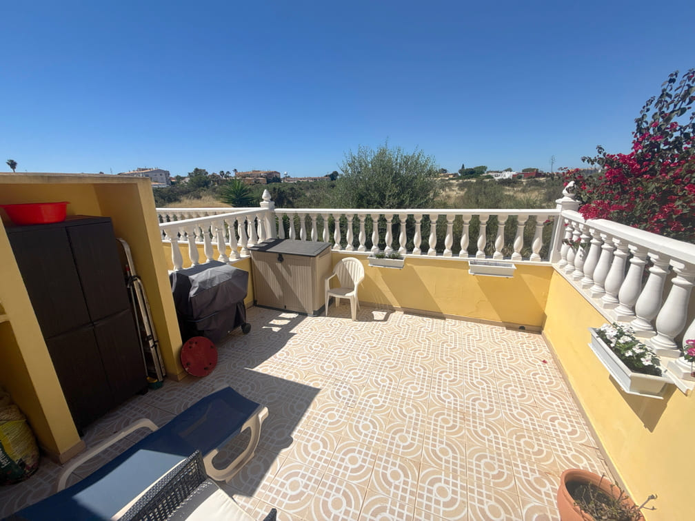 For sale - 3 Bedroom 2 Bathroom Townhouse in Cabo Roig -  - Alicante