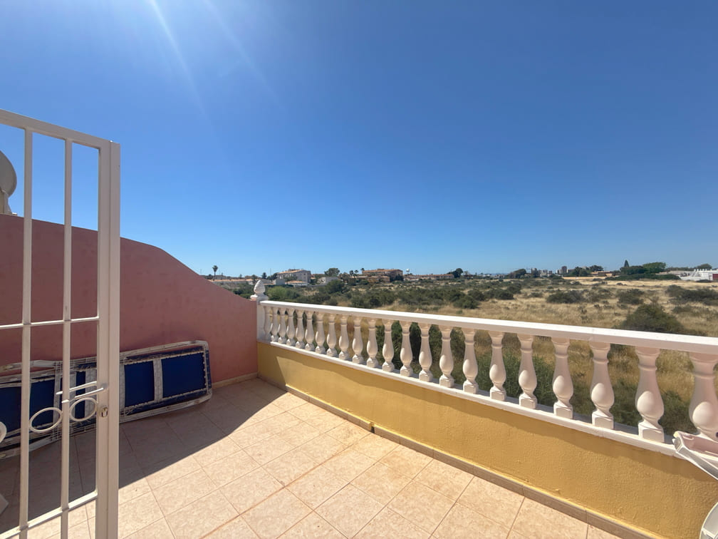 For sale - 3 Bedroom 2 Bathroom Townhouse in Cabo Roig -  - Alicante
