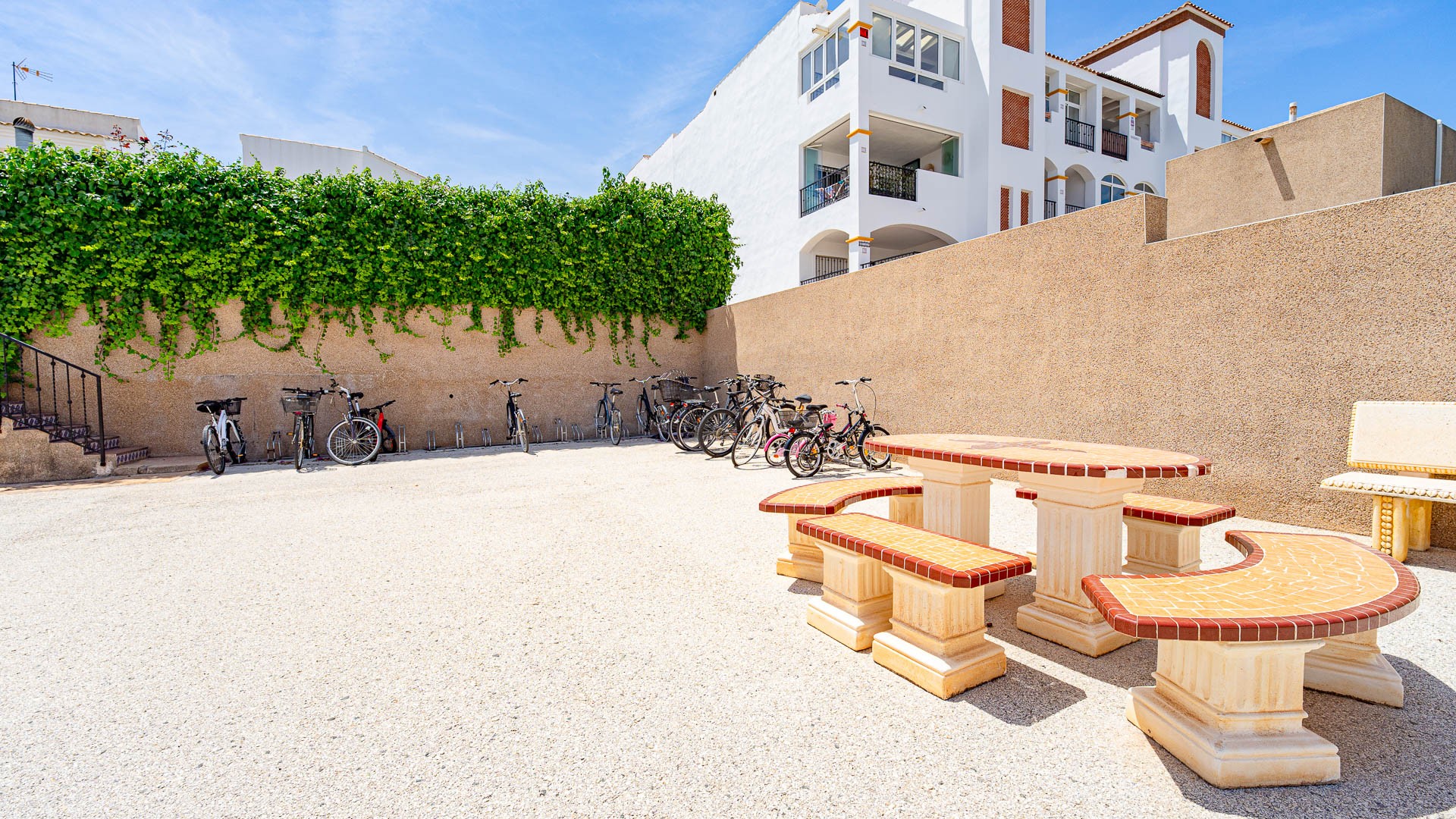For sale - 2 Bedroom 1 Bathroom Penthouse Apartament in Punta Prima - La Ciñuelica  - Alicante