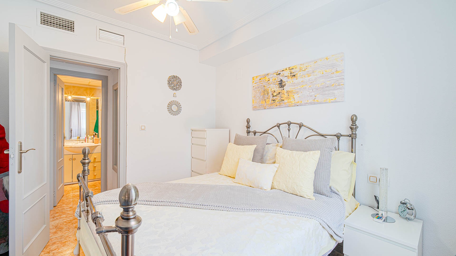 For sale - 2 Bedroom 1 Bathroom Penthouse Apartament in Punta Prima - La Ciñuelica  - Alicante