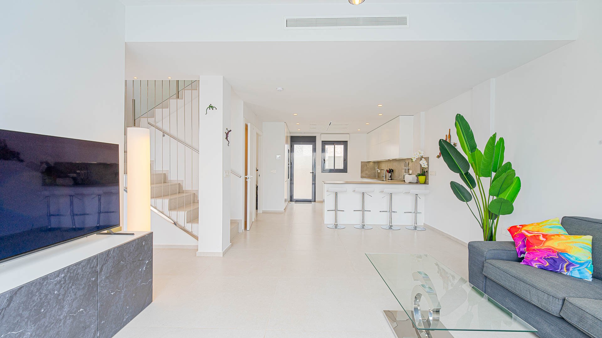 For sale - 4 Bedroom 2 Bathroom Villa in Punta Prima - Punta Prima  - Alicante