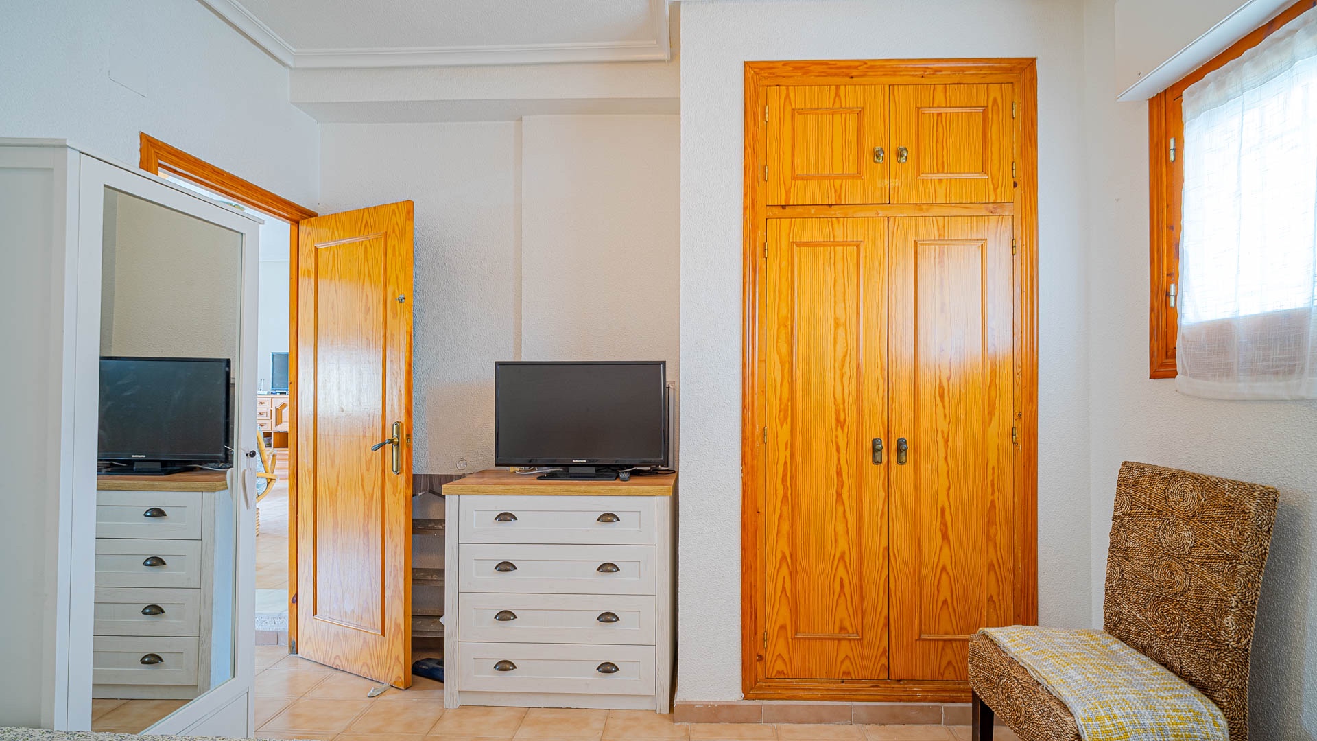 For sale - 2 Bedroom 1 Bathroom Apartament in Punta Prima - Punta Prima  - Alicante