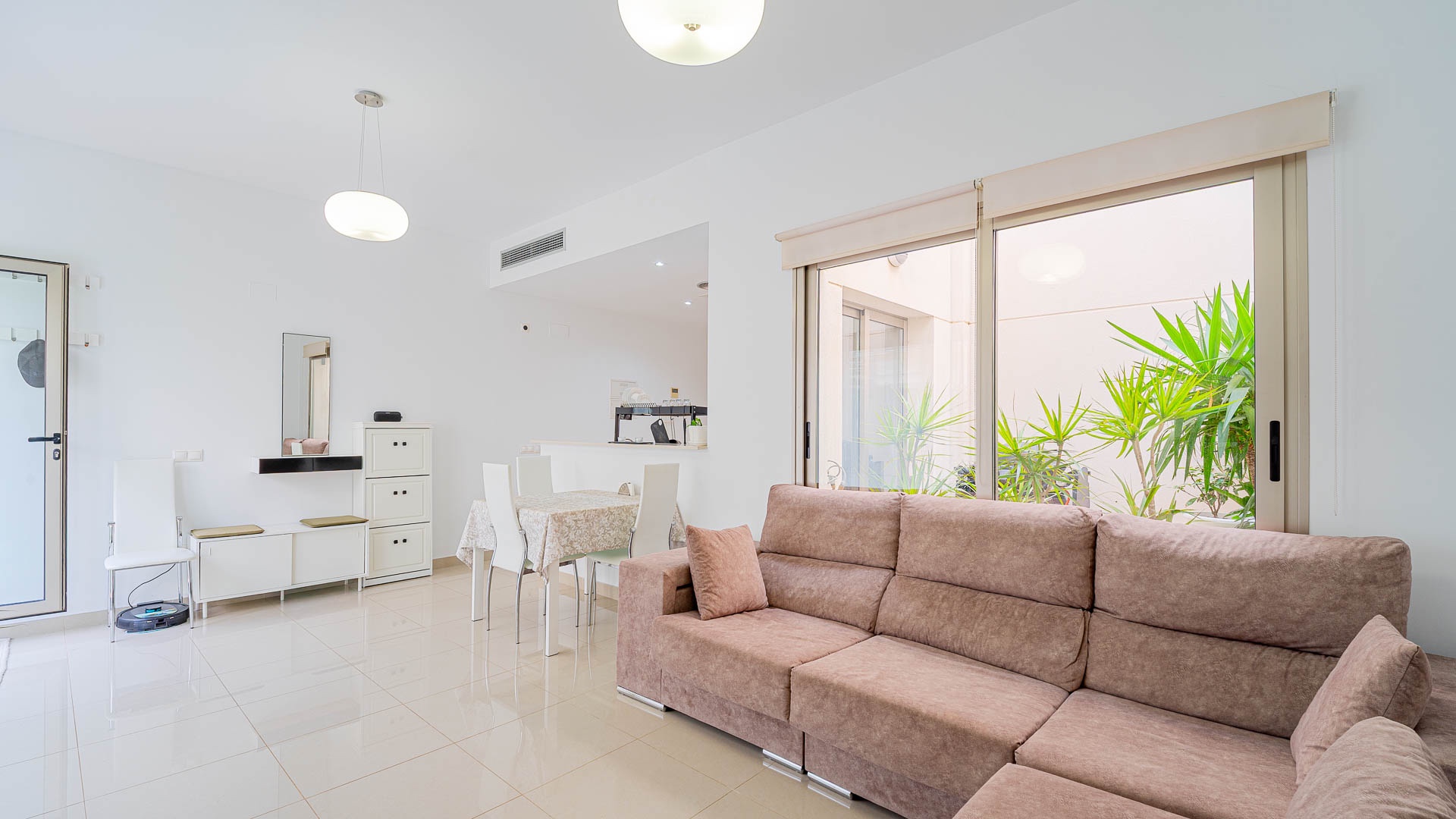 For sale - 3 Bedroom 3 Bathroom Townhouse in Punta Prima - Punta Prima  - Alicante